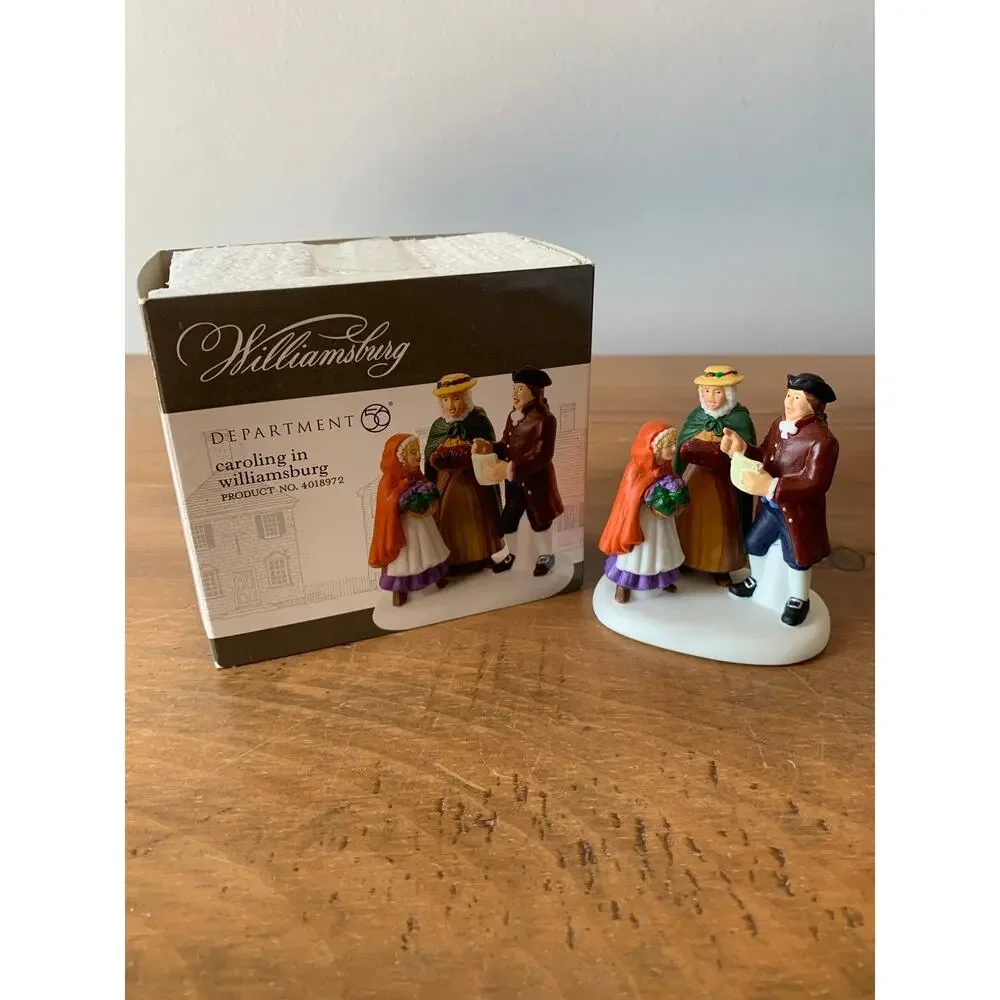 Dept 56 Williamsburg Village Accessory CAROLING IN WILLIAMSBURG 4018972
